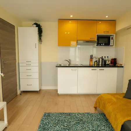 Beautiful Yellow Near Marais And Bastille Appartamento Parigi